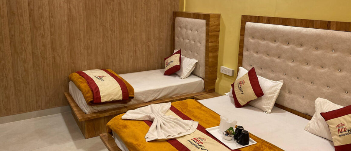 Hotel Red Huts